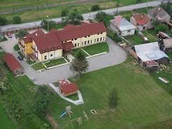 Red Deer 3* Brezno