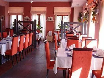 Red Deer Hotel