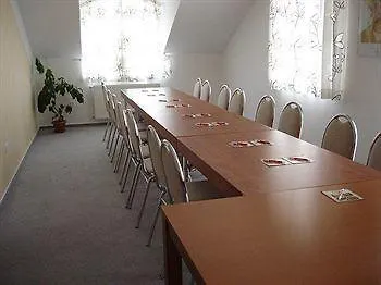 Red Deer Hotel Brezno