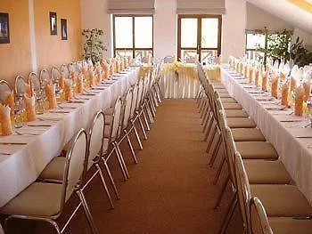 Red Deer 3* ברזנו