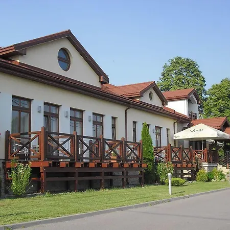 Red Deer 3* Brezno