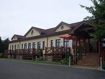 Red Deer Hotel 3*